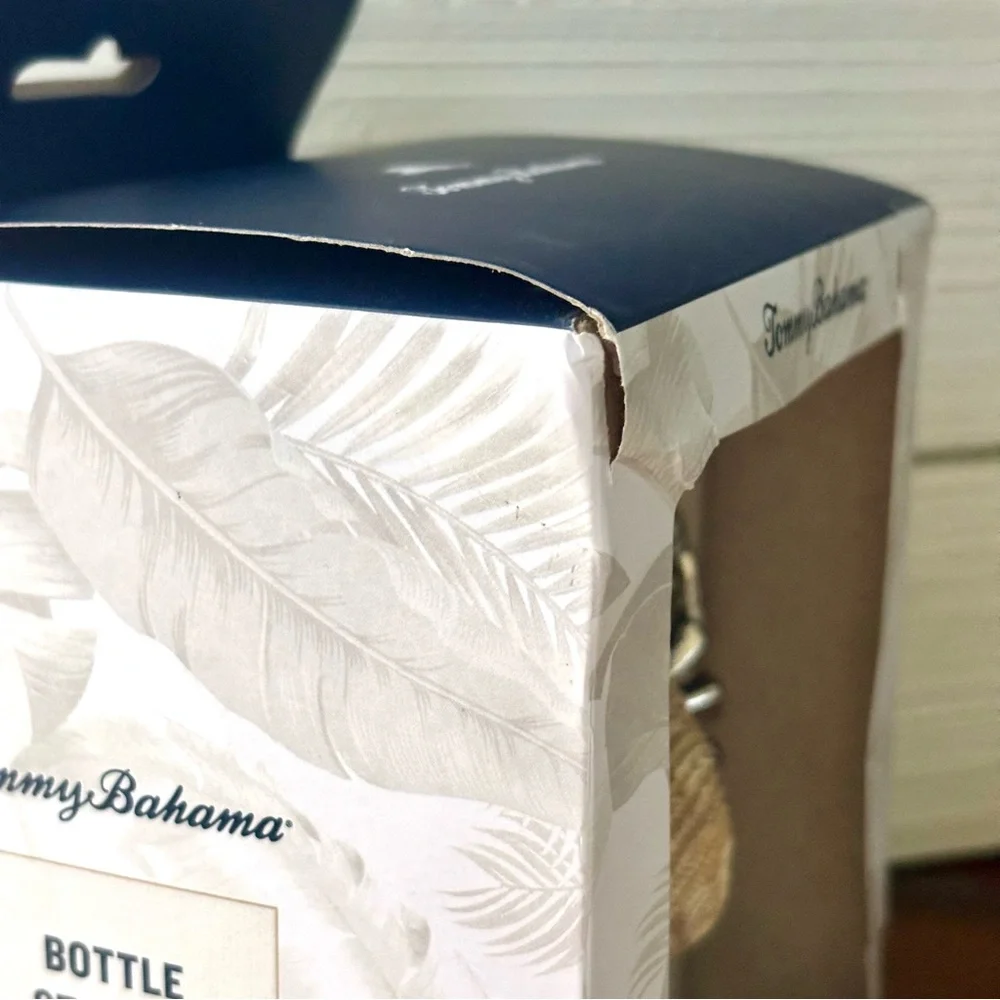 Tommy Bahama Metal Sea Shell Body Crab Wine Bottle Stopper NEW IN BOX Great Gift
